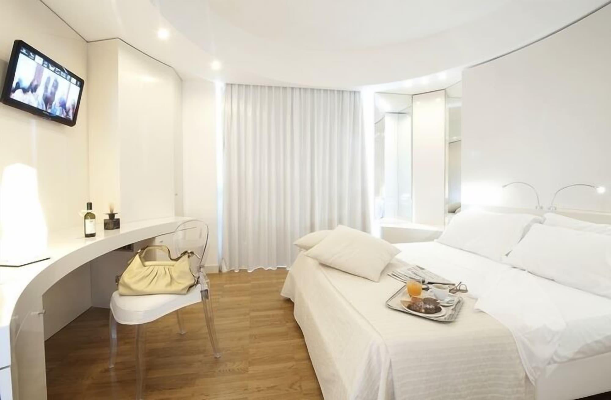 Hotel Excelsior Vasto Esterno foto