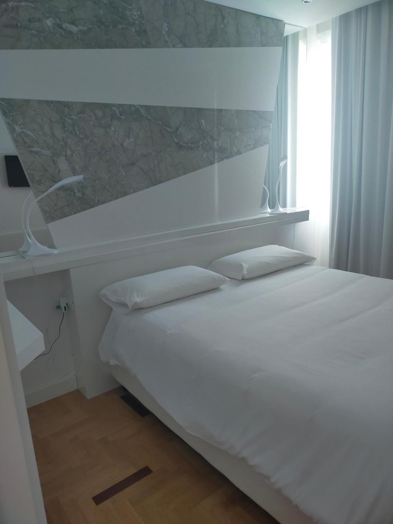 Hotel Excelsior Vasto Esterno foto