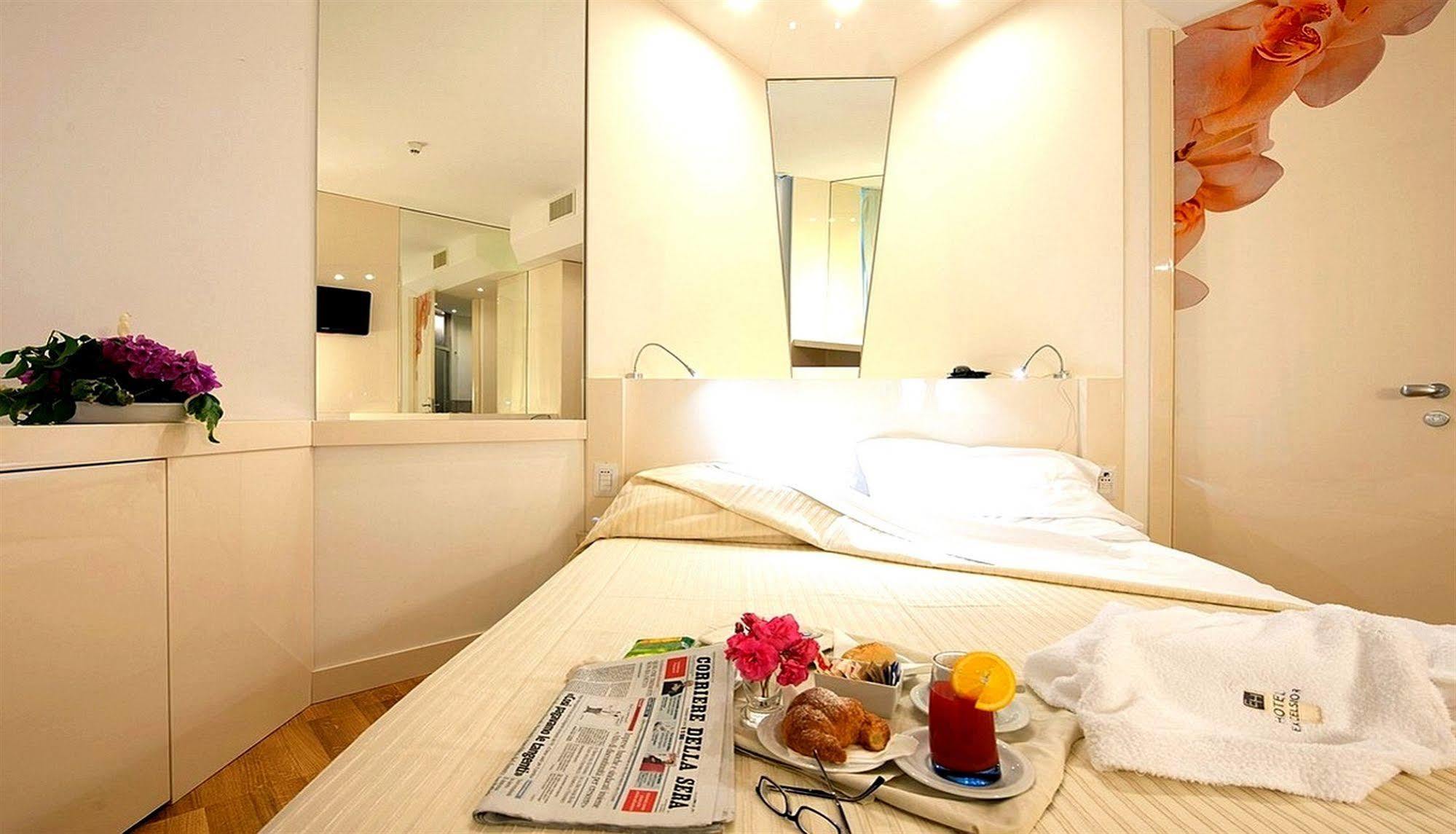 Hotel Excelsior Vasto Esterno foto